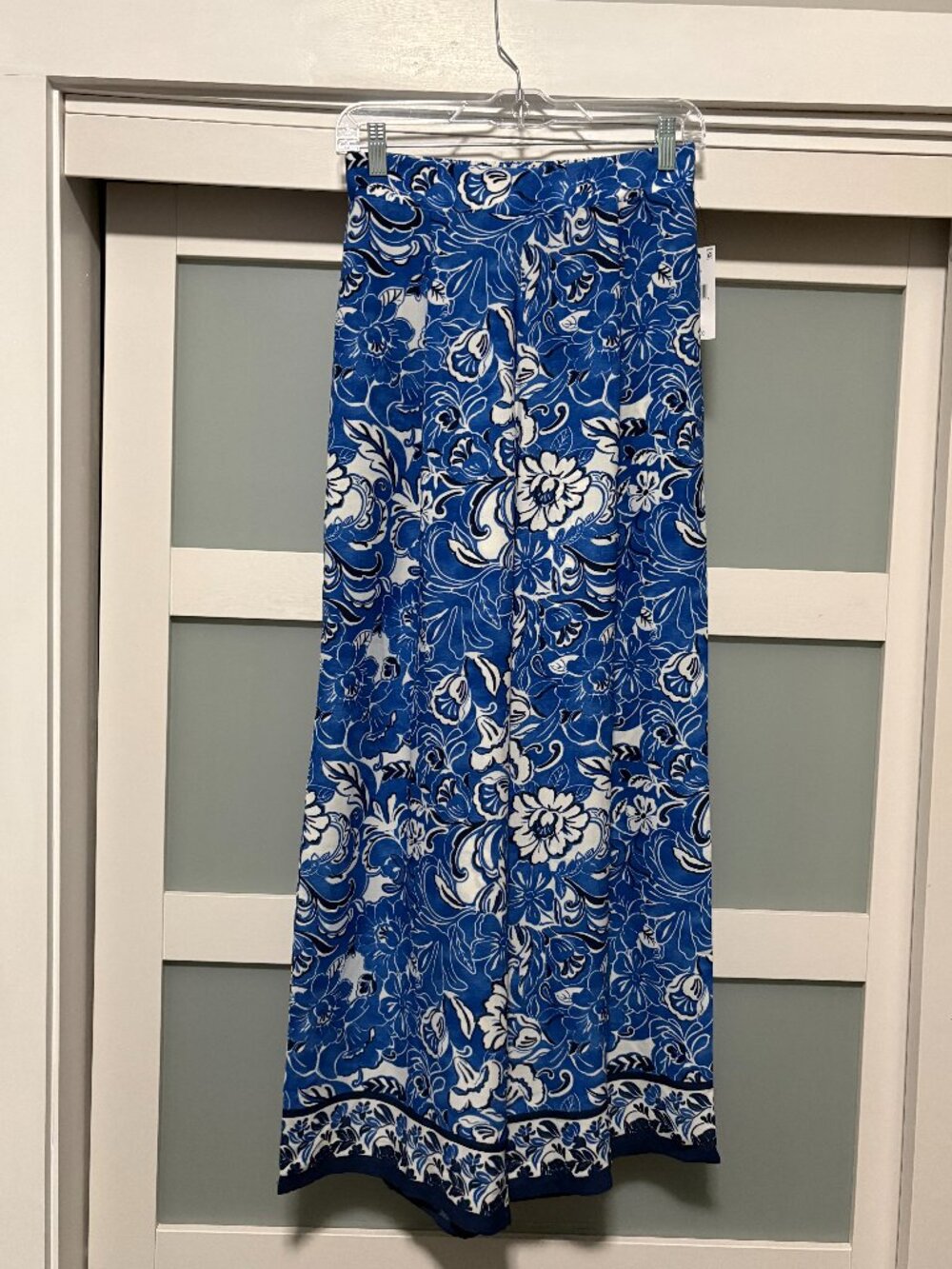 BCX Ladies Blue Floral Print FLowy Wide Leg Pants sz M NWT NEW Travel Workwear